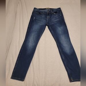 GUESS dark wash Size 32